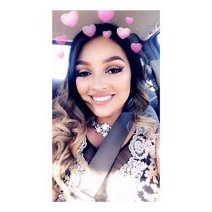 Meet your Posher, Delia